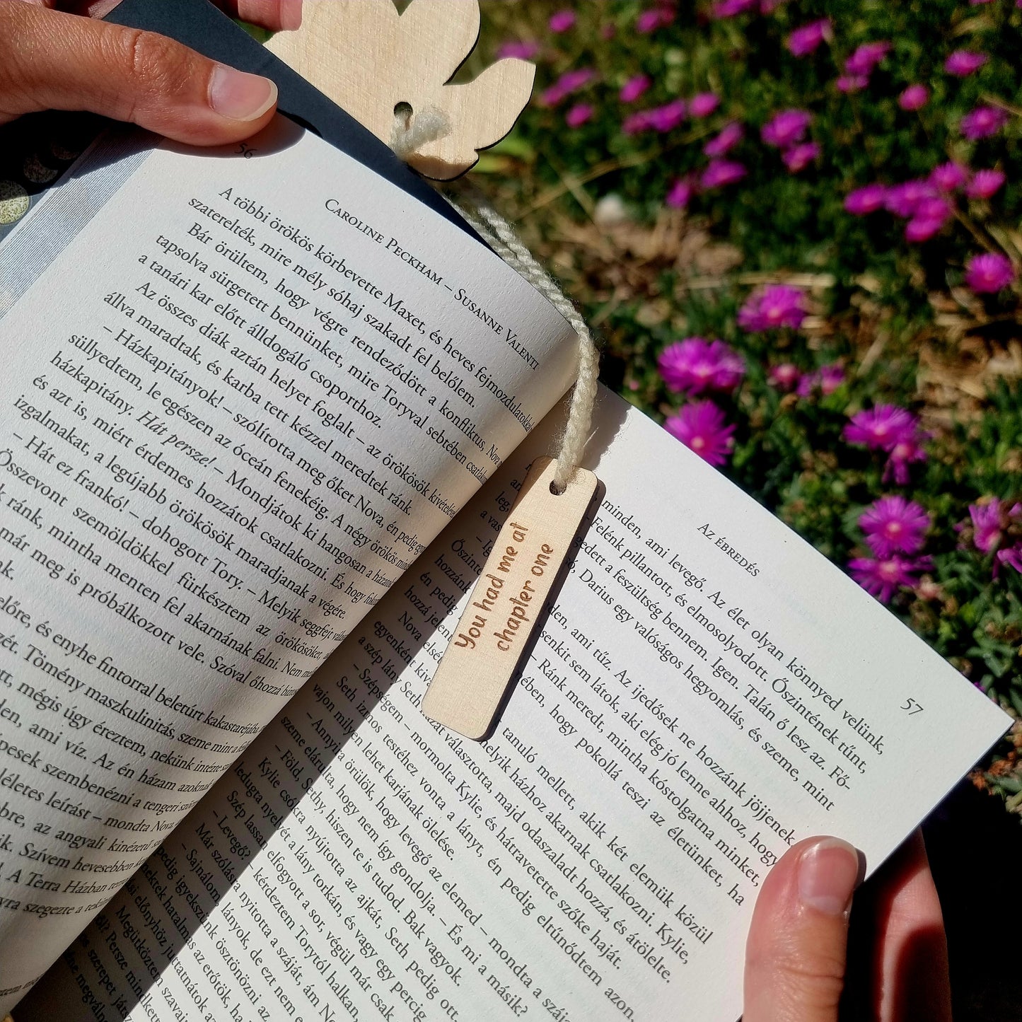 Personalized Page Holder & Custom Wooden Bookmark Set - Floral, Fantasy, or Fourth Wing Inspired Design