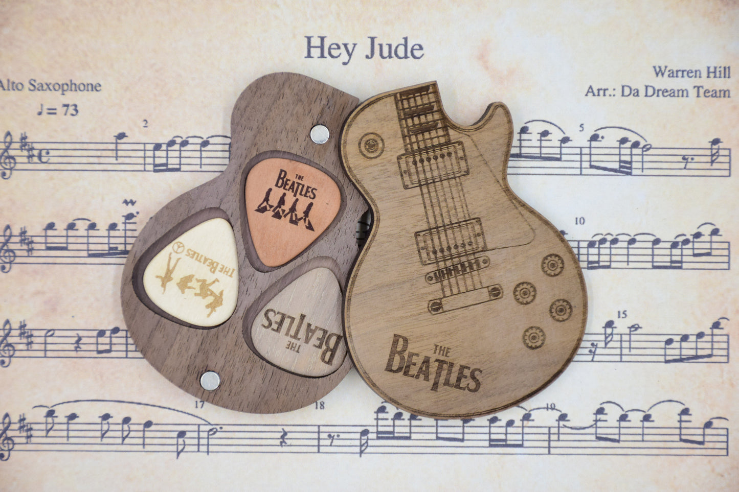 The Beatles guitar pick holder with picks & Gift Box