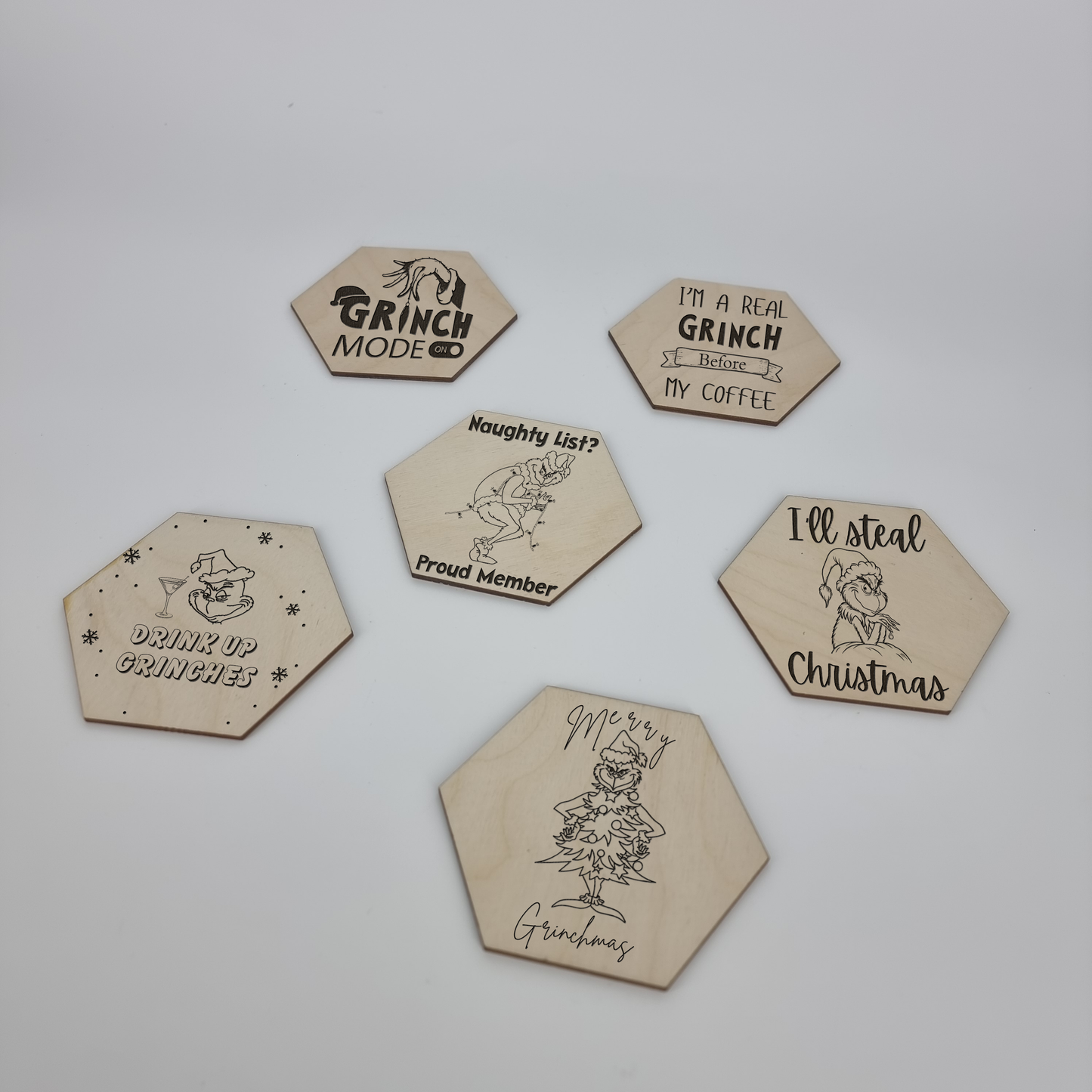 Grinch Wooden Coaster Set (6) – Add Holiday Fun to Your Table! 🎄✨