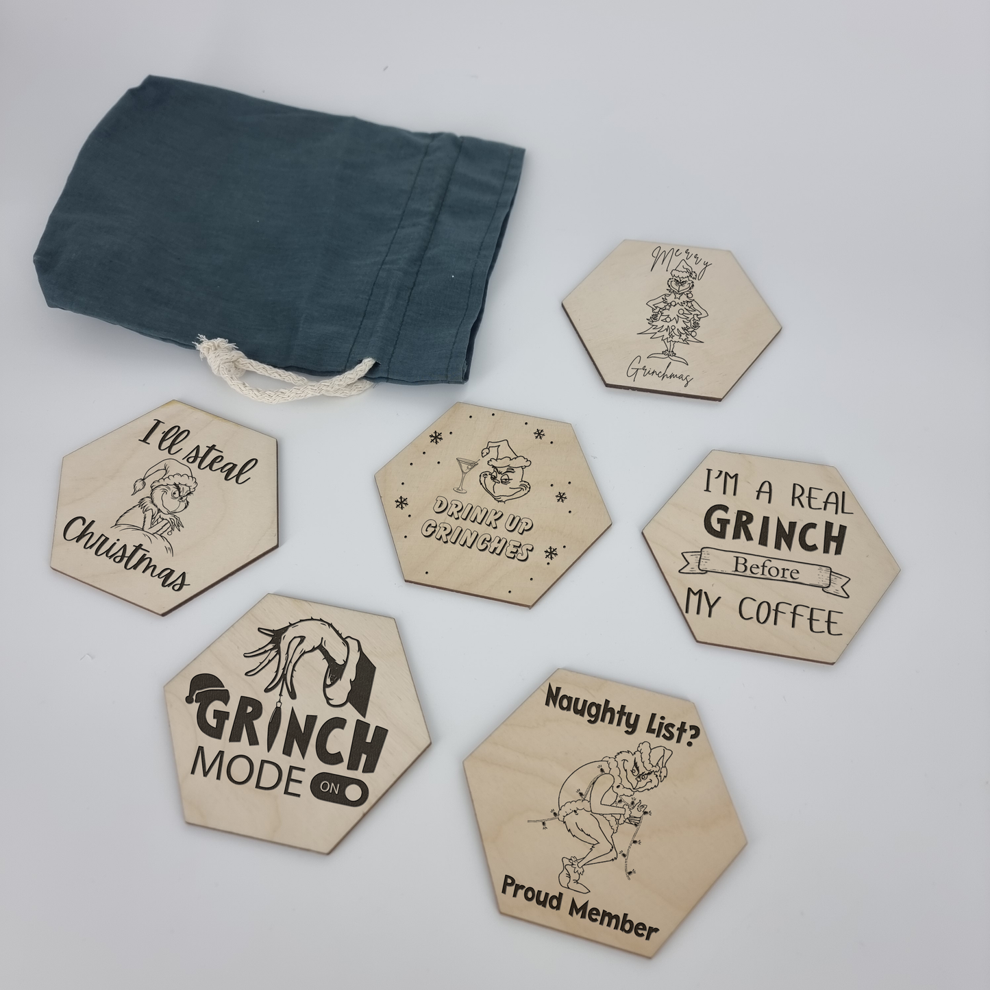 Grinch Wooden Coaster Set (6) – Add Holiday Fun to Your Table! 🎄✨