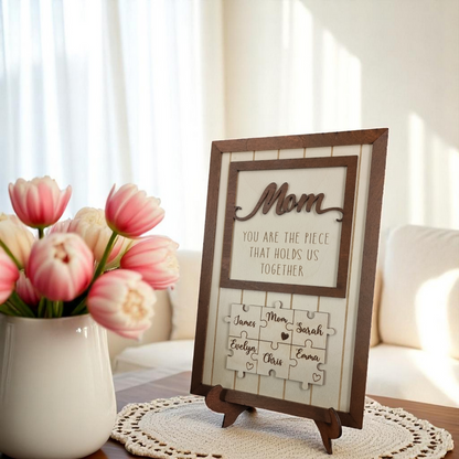Personalized Mom Gift 'You are the piece that holds us together' - Puzzle with names