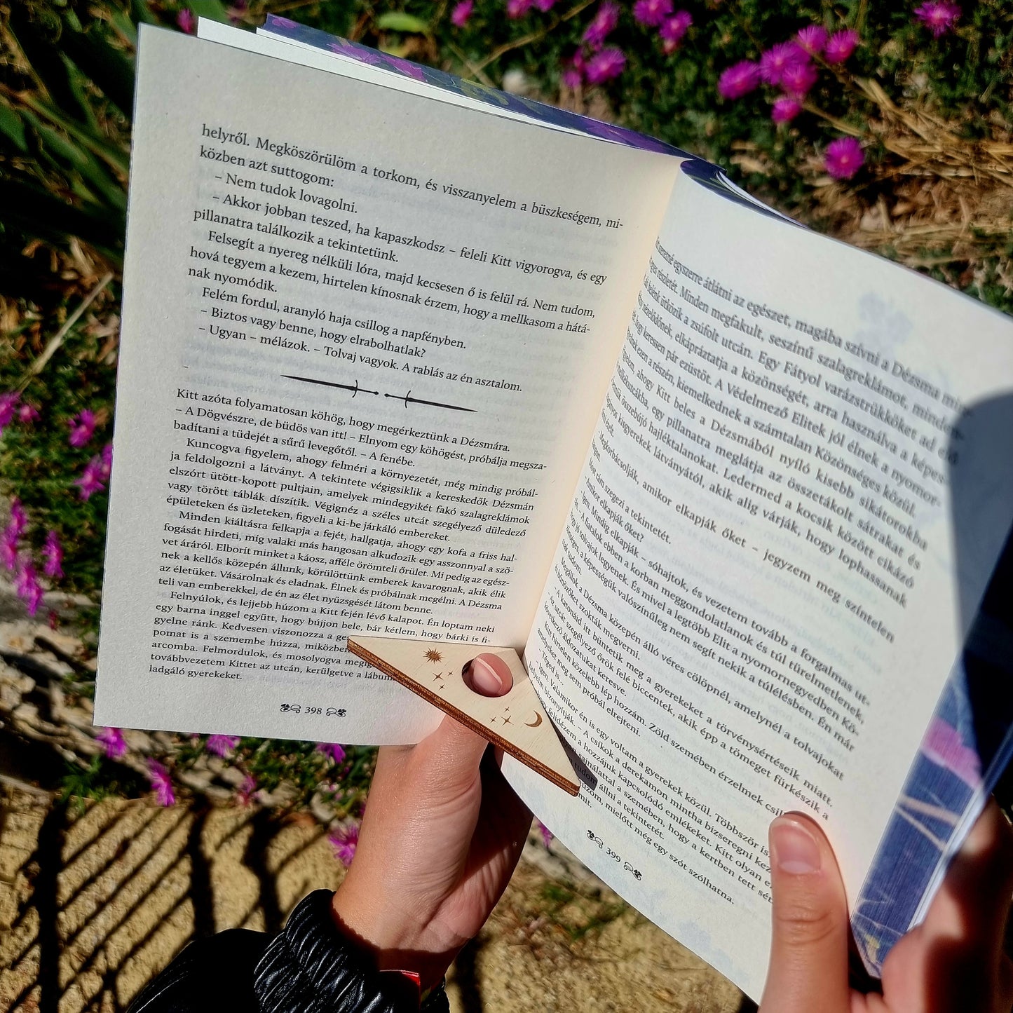 Personalized Triangle Page Holder & Custom Wooden Bookmark Set