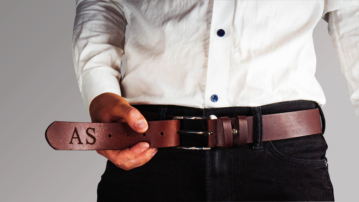 Custom Engraved Men's Leather Belt – Personalized Elegance in 6 Colors